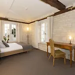 Jean De Bruges 3*