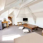 Jean De Bruges 3*
