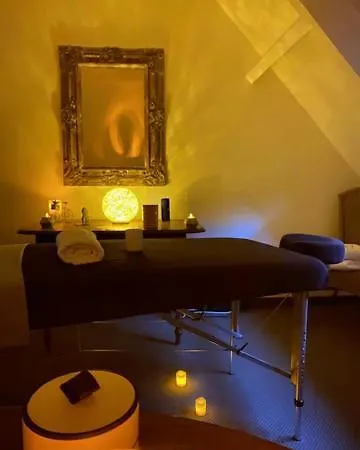 Hotel Jean De Bruges Saint-Riquier