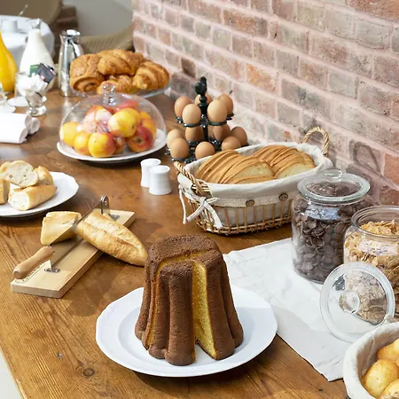 Hotel Jean De Bruges 3*