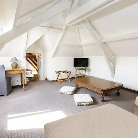 Hotel Jean De Bruges 3*