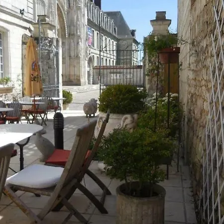 Jean De Bruges 3*