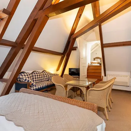 Hotel Jean De Bruges