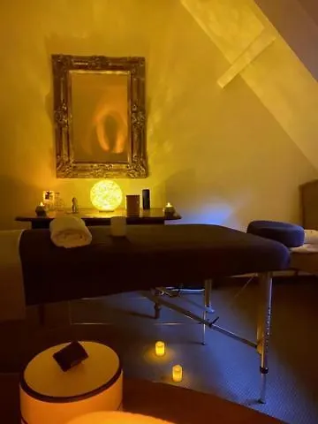 Hotel Jean De Bruges Saint-Riquier