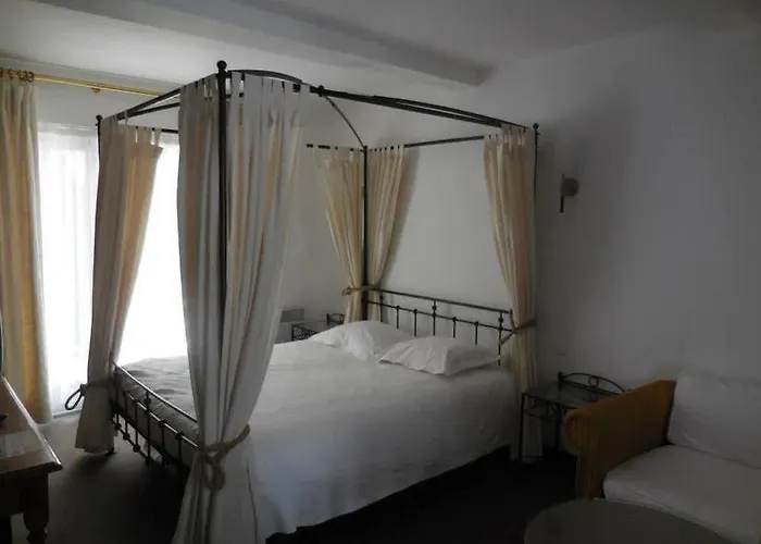 Jean De Bruges Hotel Saint-Riquier