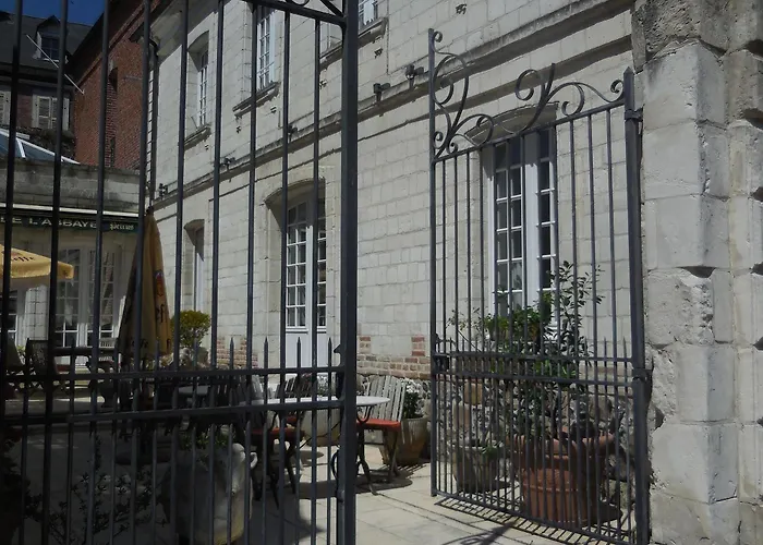 Hotel Jean De Bruges Saint-Riquier